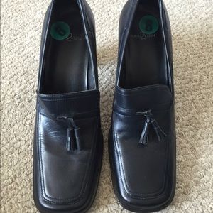 🌼Navy Blue Anne Klein Heels🌼